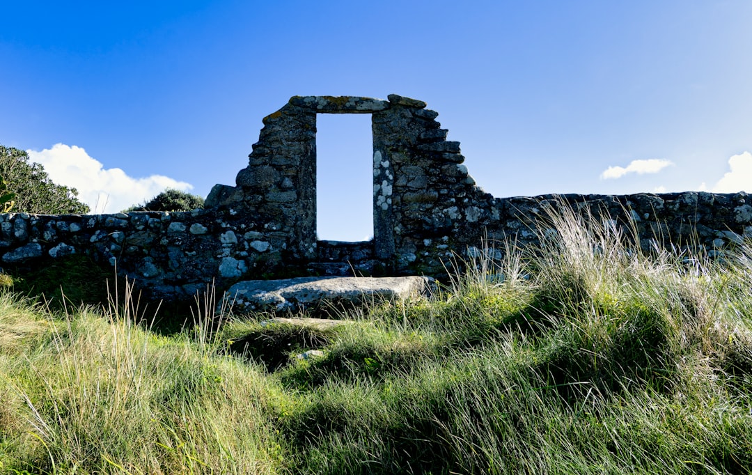 Luxury vs. Affordable Outdoor Escapes: Finding Your Perfect Retreat